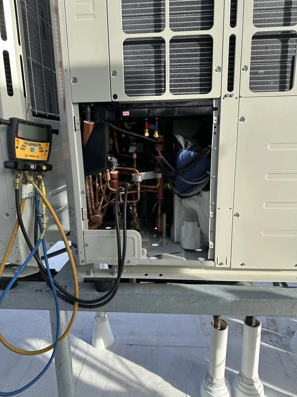 Refrigerant gauges during HVAC-R service