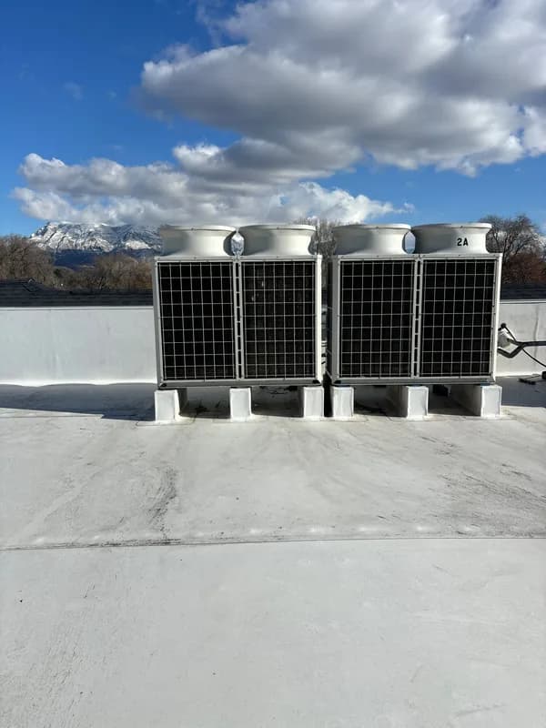 VRF rooftop unit installation